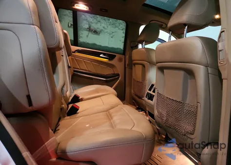 2013 Mercedes-Benz Gl 450 4Matic z USA, uszkodzony, nr VIN 4JGDF7CE1DA233364